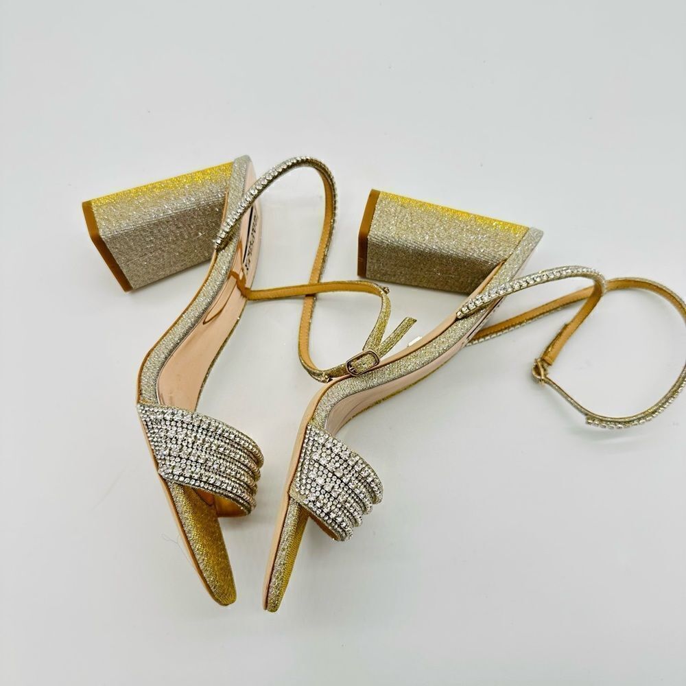 Badgley Mischka Women's Becca Ankle Strap
High Heel Sandals - Picture 4 of 8